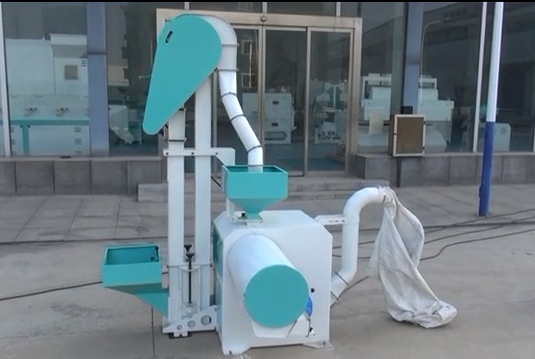 <a href=http://m.ichatbot.com.cn/products/546.html target=_blank class=infotextkey>大豆脫皮機</a>